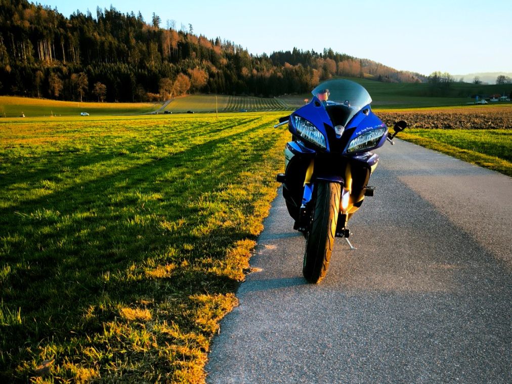 Yamaha Strasse: Yamaha YZF-R6 Racing Blue – Gebraucht aus Emmenbrücke von Jamesare 6