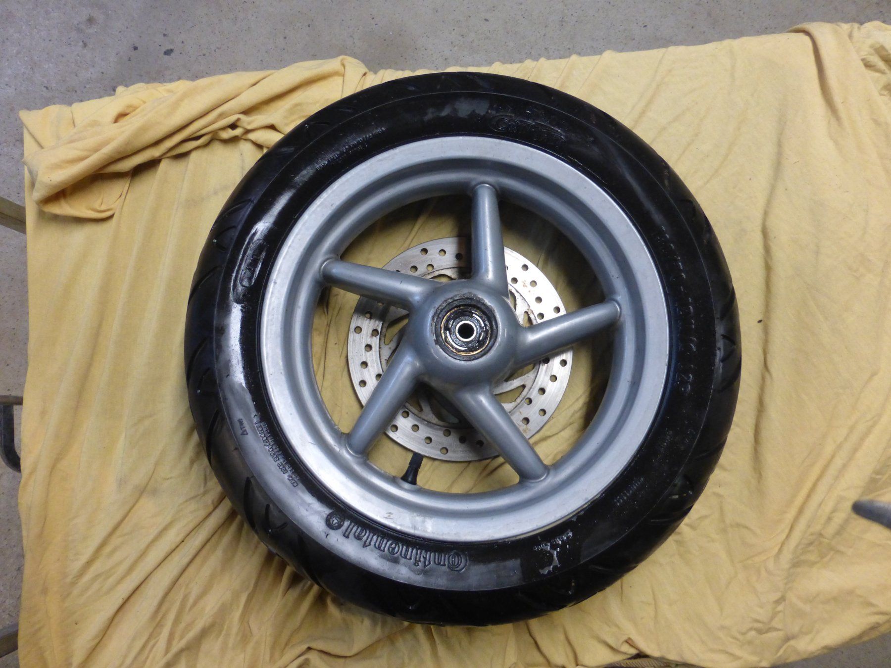 Aprilia Alle Rollerersatzteile: Vorderrad zu Aprilia – Gebraucht aus Rothenburg von Eifra