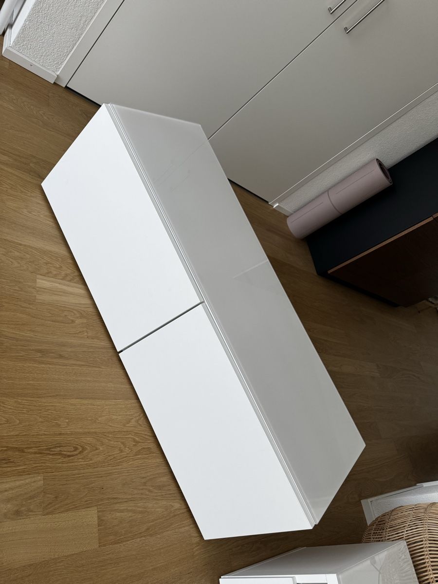 Ikea Mobili TV: Zweiteiliges TV-Möbel-Set – Usato da Ostermundigen venduto da ali_cds7 3