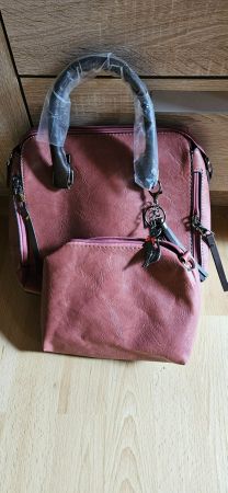 Tasche in Rosé mit Katzen-Anhänger & Necessaire – To...