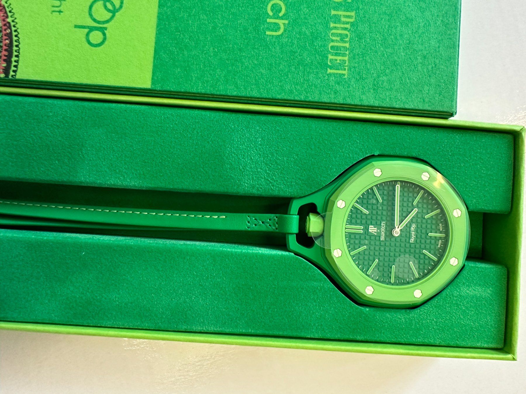 Swatch Orologi: AP x Swatch Uhr – Nuovo (secondo la descrizione) da Kriens venduto da alp_8kd9