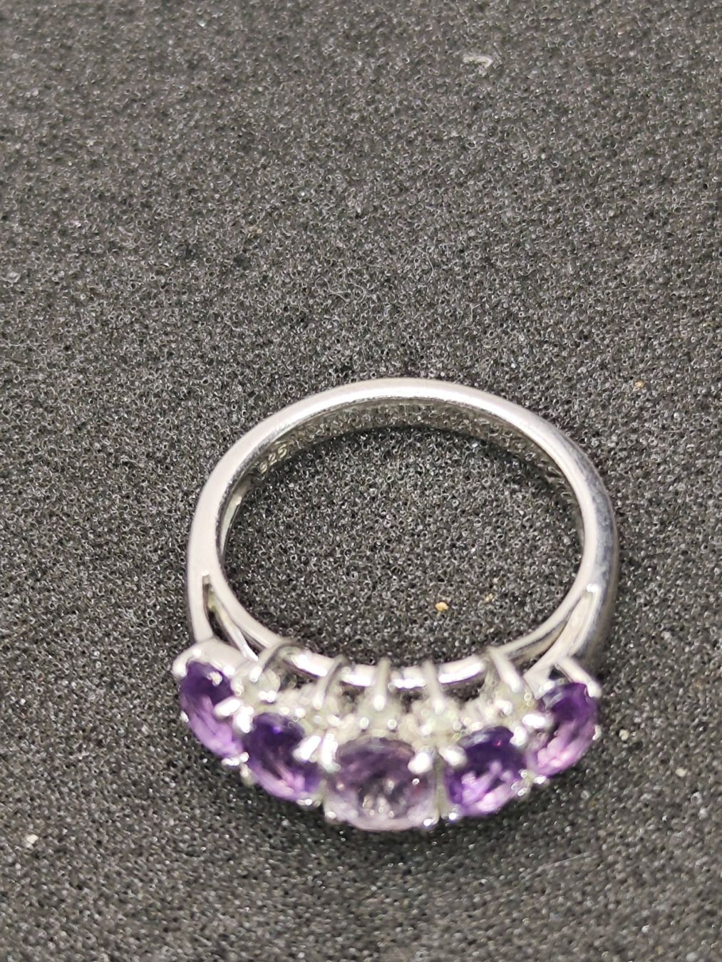 Anelli: Vintage 925er Silber Ring mit Amethyst Steinen Top – Usato da Steffisburg venduto da mat_8s7d 5