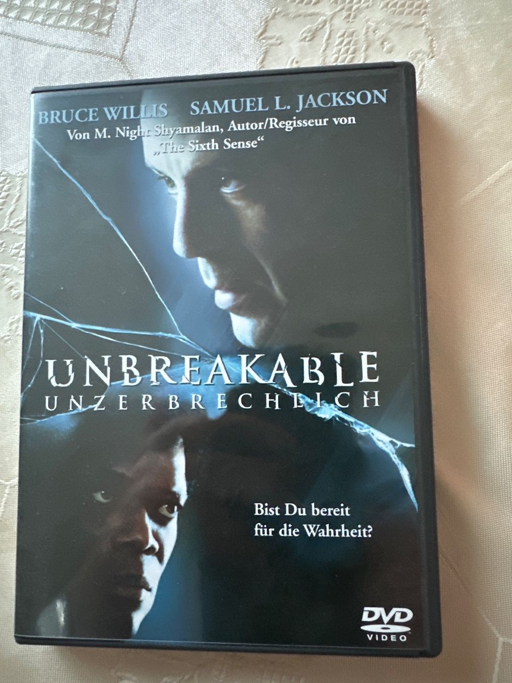 Alle DVDs: Unbreakable – Gebraucht aus Schaffhausen von D-MAC