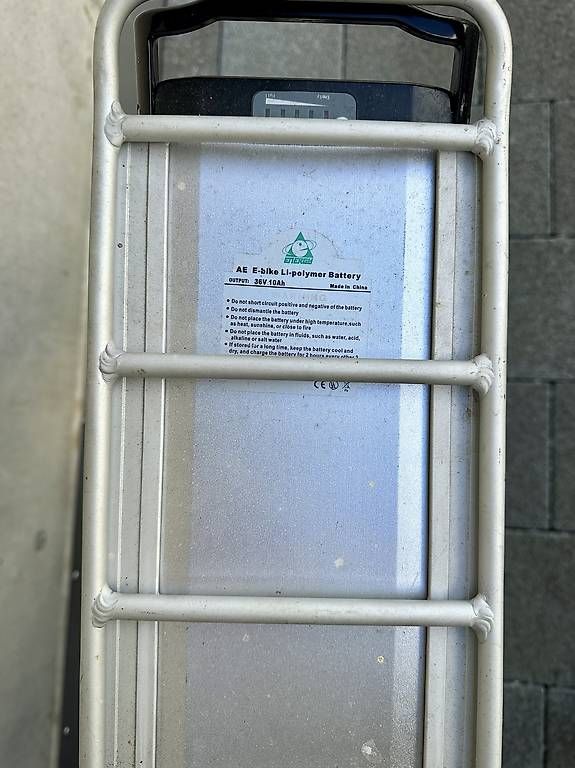 Biciclette: Leopard E-Bike / E-Touring  fahrbereit, mit Ladegerät – Usato da Liestal venduto da Tiger67 3