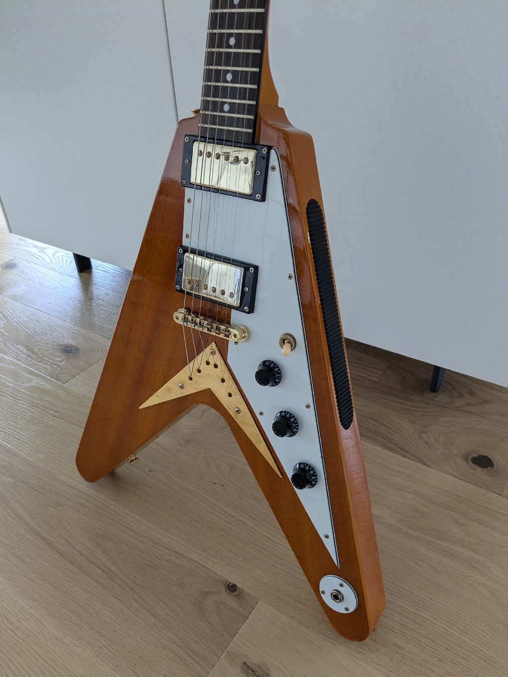 Epiphone Instruments de musique: EPIPHONE e-Gitarre Flying V Korina – D'occasion à Zürich par dan_c6pz 4