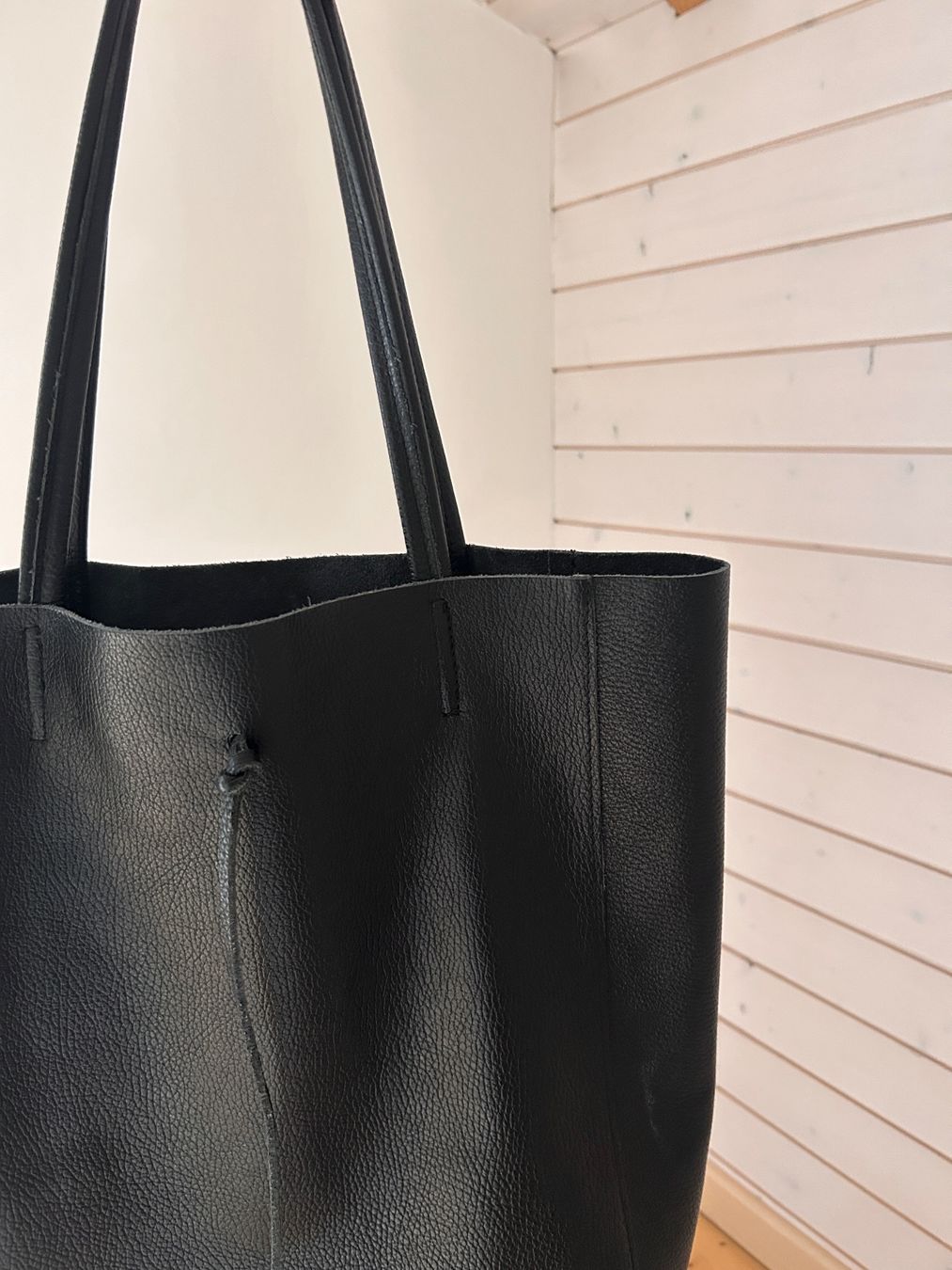 Sacs femmes: Uno Alla Volta Leder Tote – D'occasion à Illnau par Monkky 4