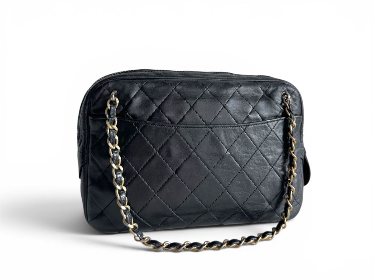 Chanel Taschen für Damen: CHANEL Vintage Quilted Camera Bag Tasche – Gebraucht aus Kriens von hannaandkiko 5