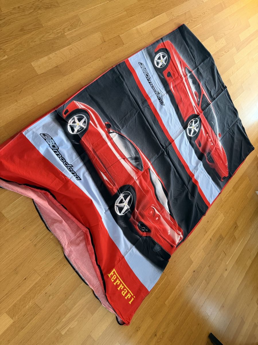 Linge de lit: Schöner Ferrari 360 Modena Bettanzug – D'occasion à Bettlach par Tradenet100 1