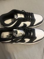 Nike Dunks 