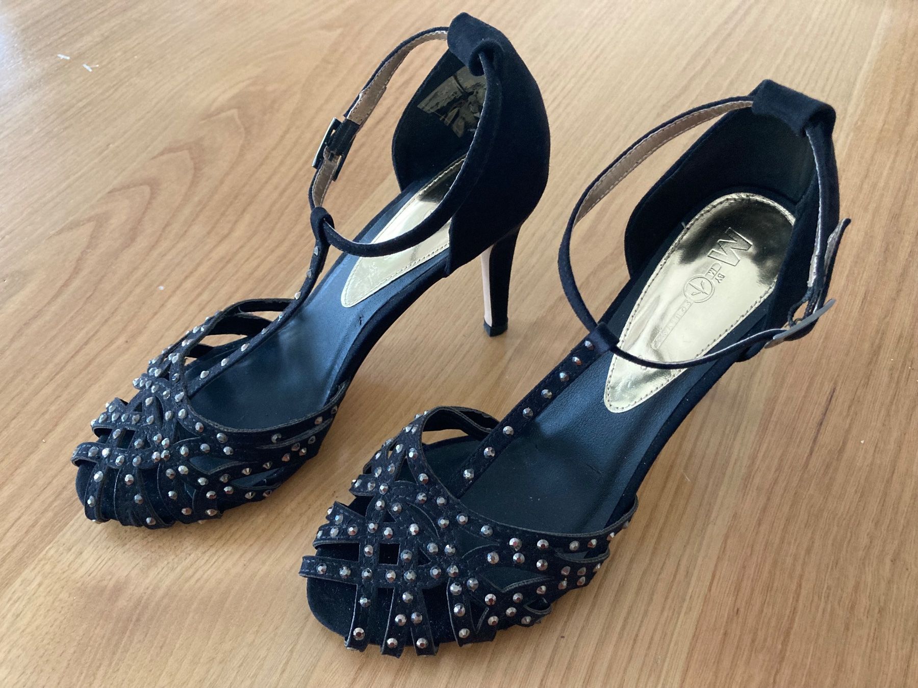 Scarpe da donna: Décolleté Strass – Usato da Manno venduto da tin_2vgz