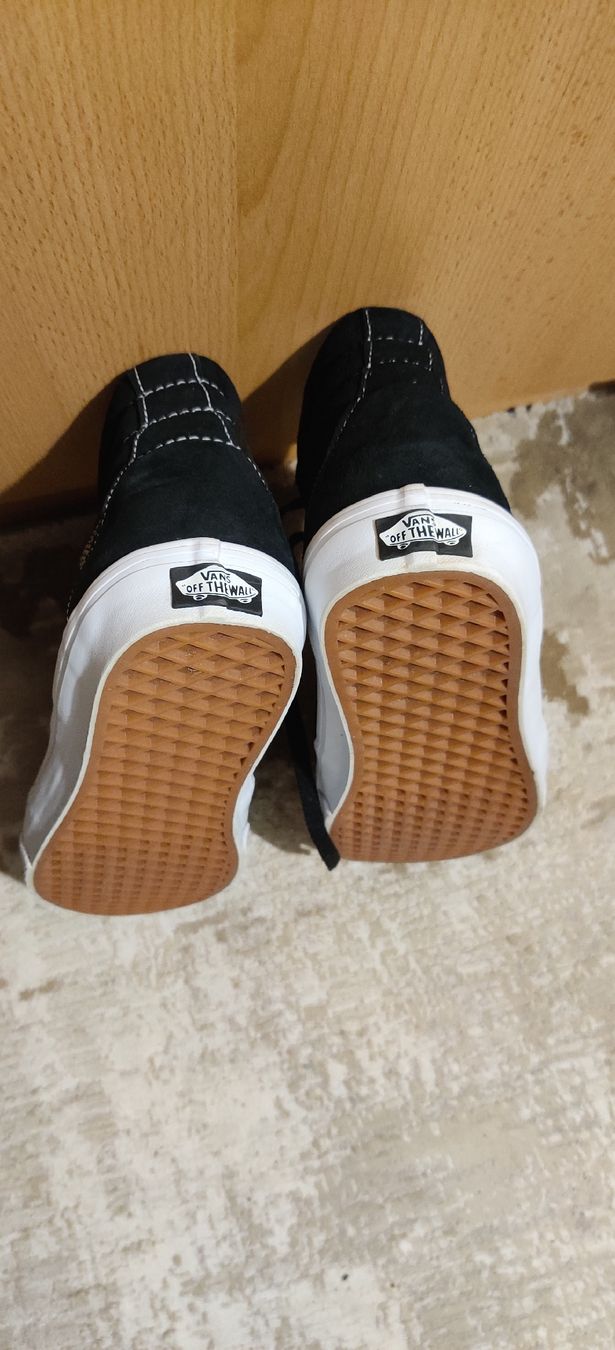 Vans Scarpe da uomo: Vans Herren Sneaker hoch schwarz Gr. 42 – Usato da Meiringen venduto da Sib_Zh 6