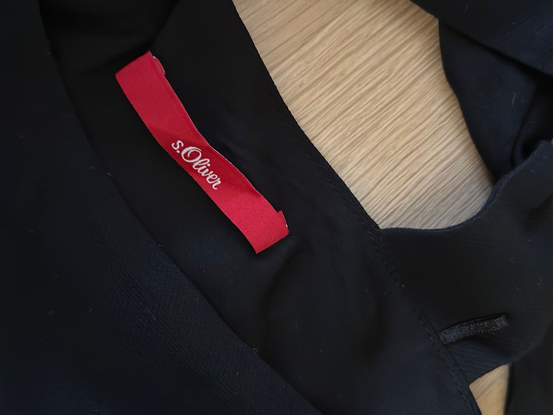 S.Oliver Robes: Schwarzes Kleid S.Oliver – D'occasion à Uster par Ninii003 1