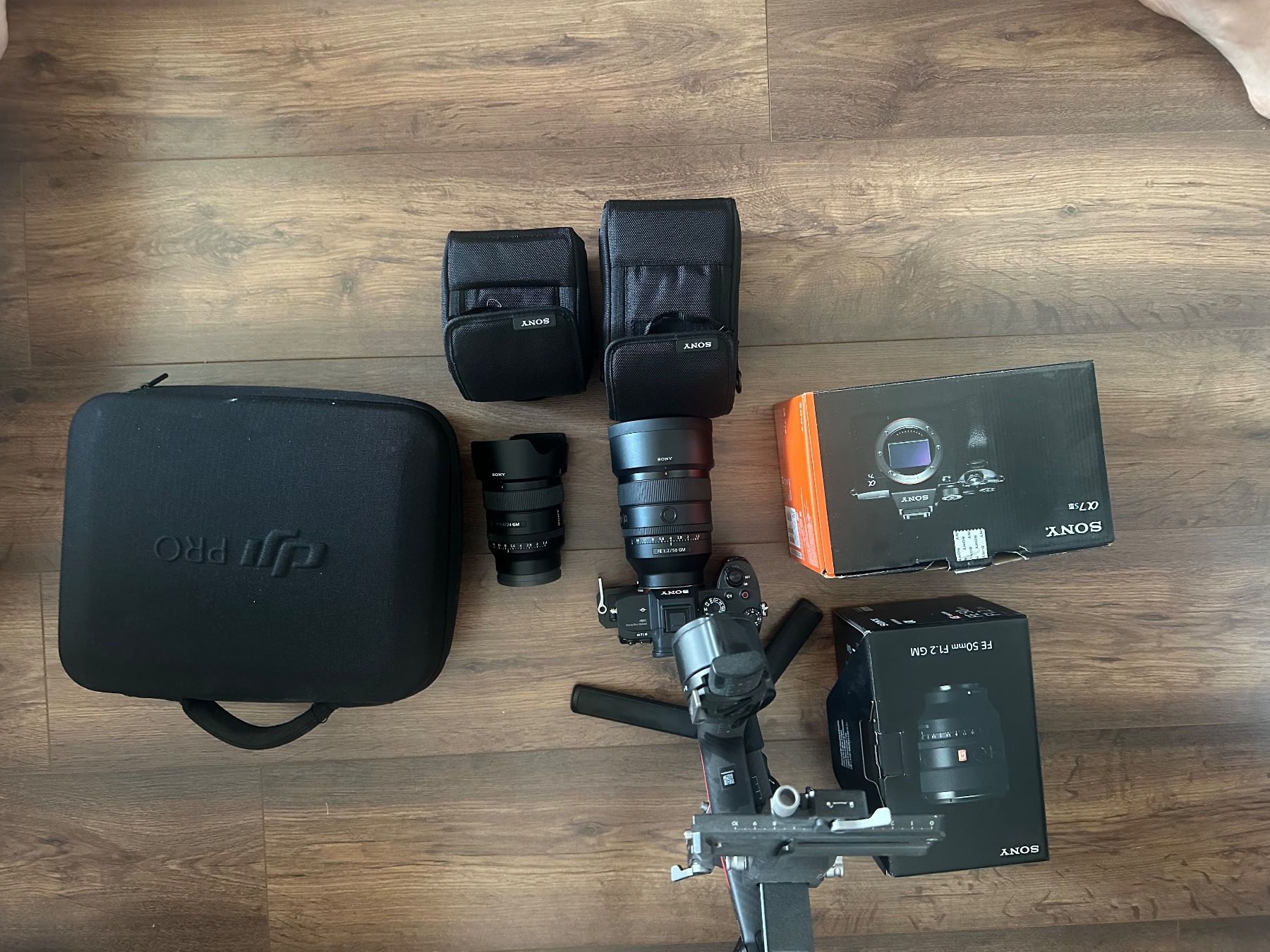 Sony Videocamere: Sony 7s3 komplett set – Usato da Zürich venduto da Tzanu 1