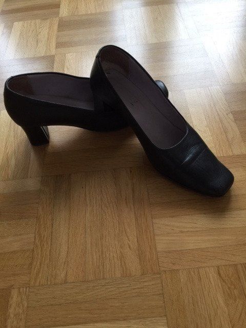 Chaussures femmes: Pumps Gr. 40 Leder – D'occasion à Walenstadt par ricamul 2