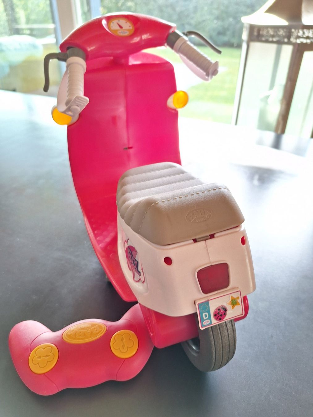 Spielzeuge: Baby Born Töff/Vespa – Gebraucht aus Andelfingen von Rihanna9 1