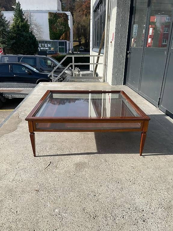 Tables: Tisch Intarsien  – D'occasion à Adliswil par arm_8sjl