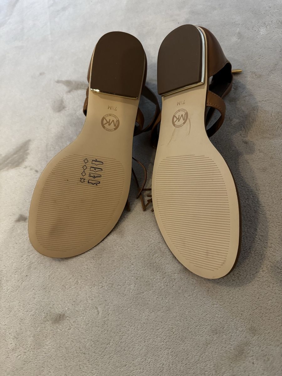 Michael Kors Chaussures femmes: Michael Kors Sandalen Grösse 7.5 – D'occasion à Madetswil par slougan88 3