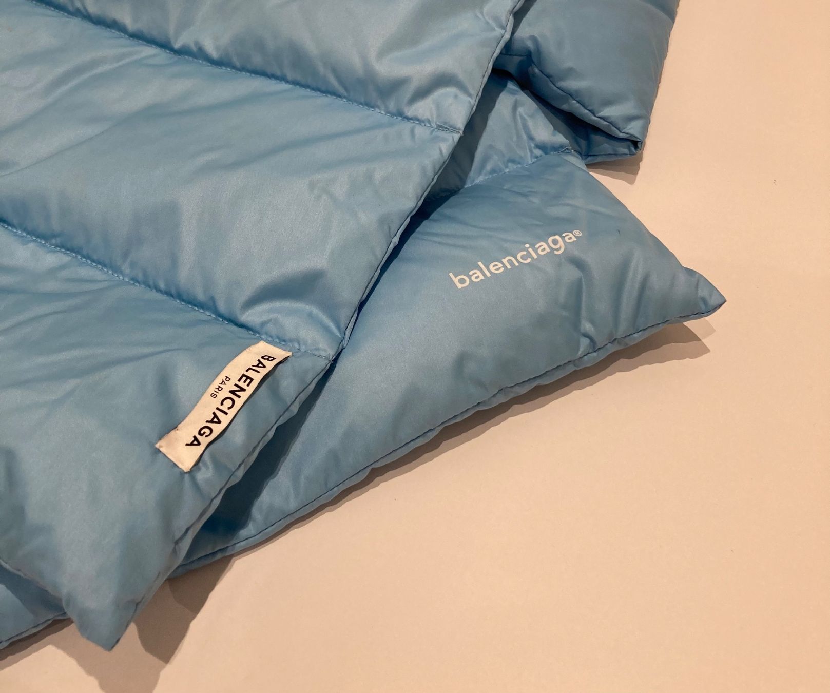 Balenciaga Foulard & Sciarpe: Balenciaga sciarpa Schal scarf – Usato da Paradiso venduto da Kayakara 1