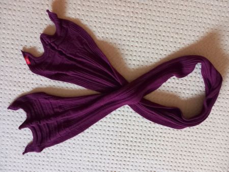 Schal Unica violett dunkel, neuwertig