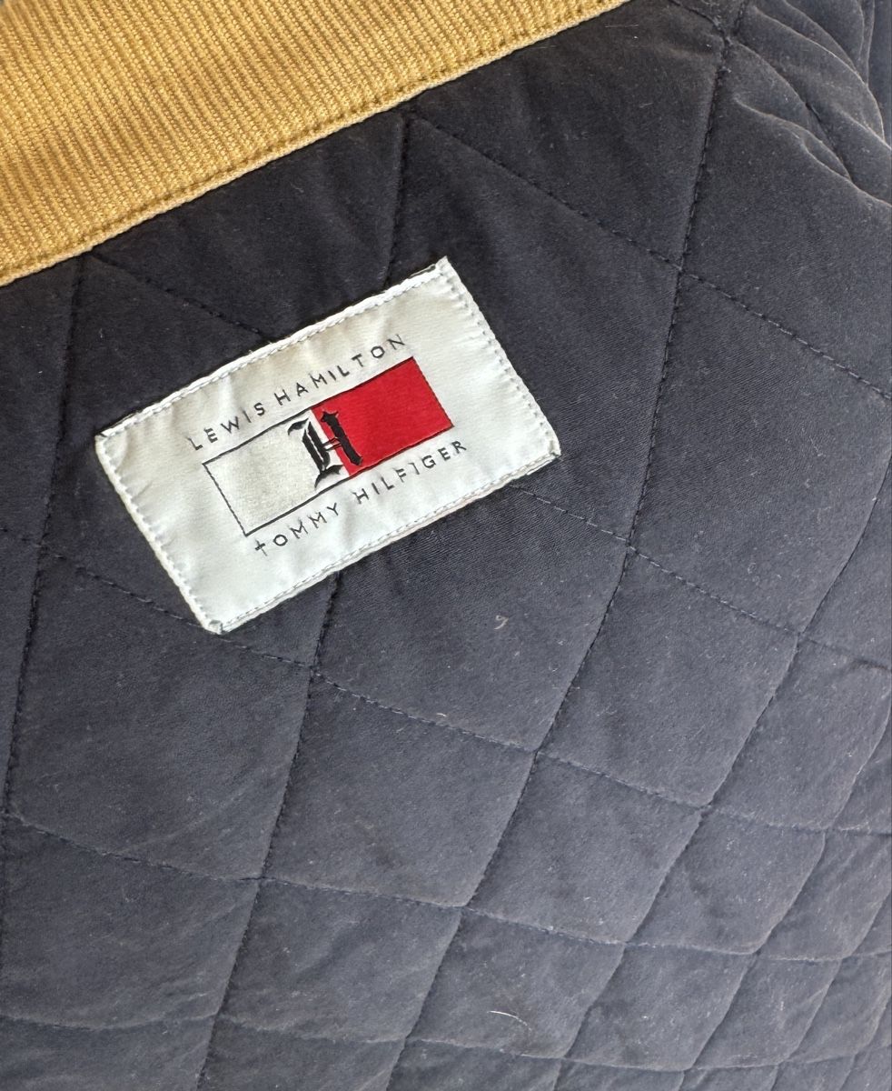 Tommy Hilfiger Giacche: TOMMY HILFIGER  LEWIS HAMILTON DENIM JACKET – Usato da Kilchberg ZH venduto da luspi 2