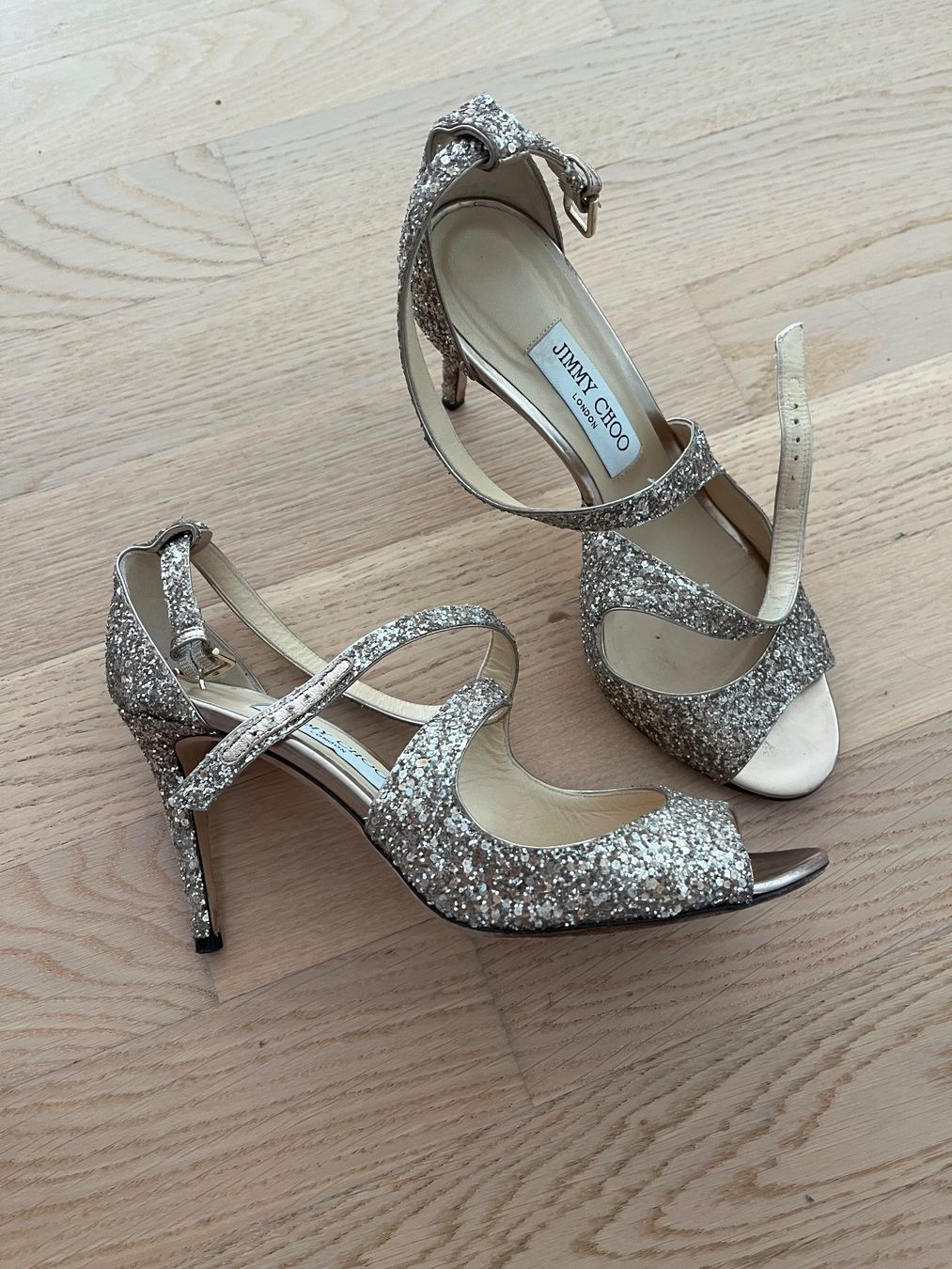 Jimmy Choo Damenschuhe: Jimmy Choo Pumps – Gebraucht aus Zollikon von Vivien_6 1