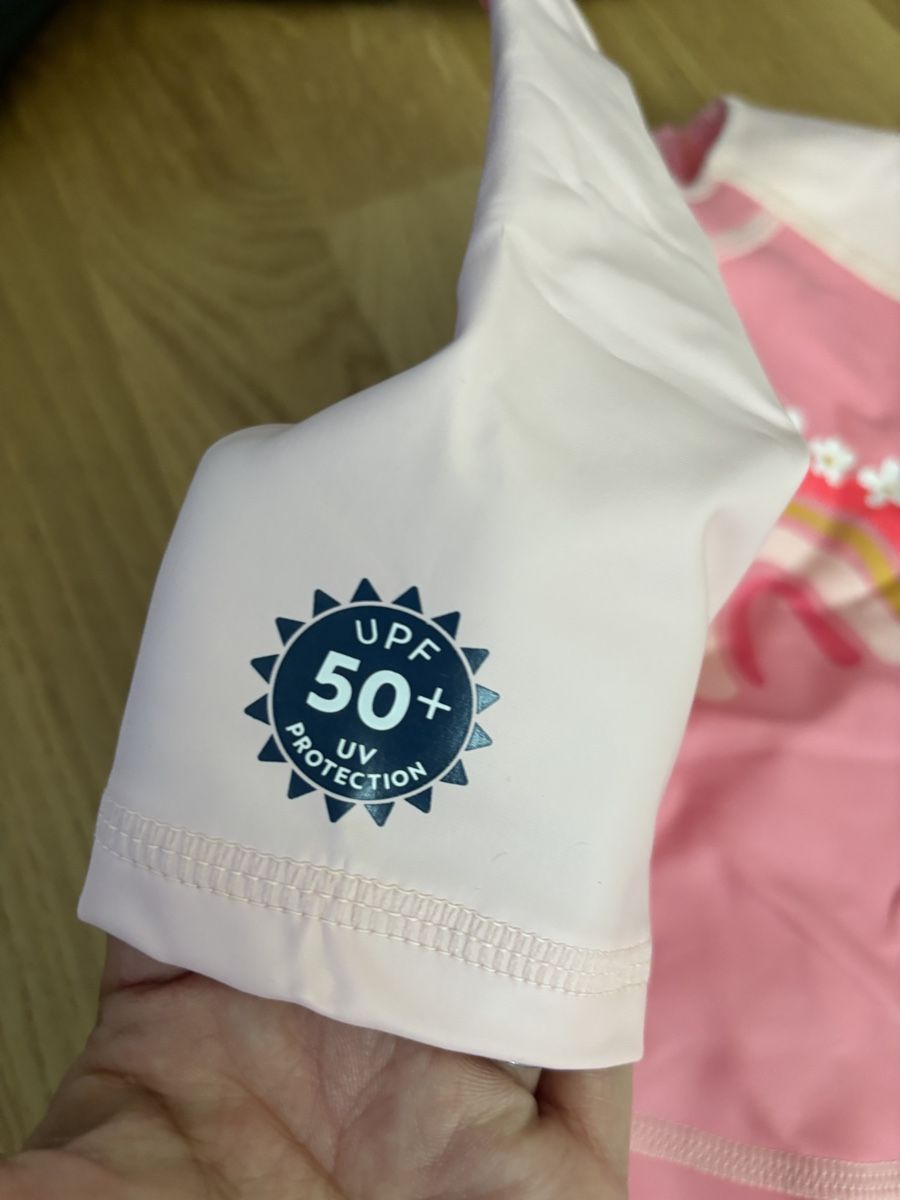 Costumi da bagno: Badeanzug mit vollständigem Sonnenschutz – Nuovo (secondo la descrizione) da volketswil venduto da Sisi521 1