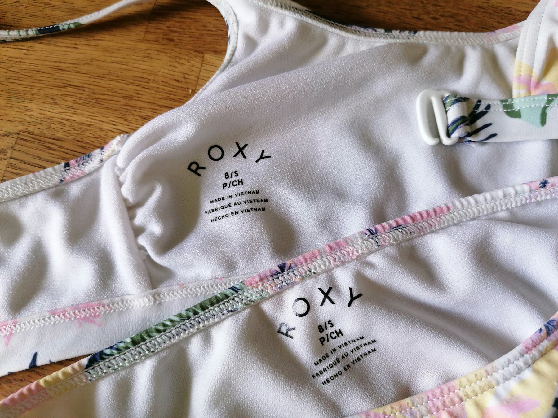 Roxy Costumi da bagno & Bikini: Roxy Bikini 2 Teiler - Grösse 8/S – Usato da Schönenbuch venduto da Mentio_SB 2