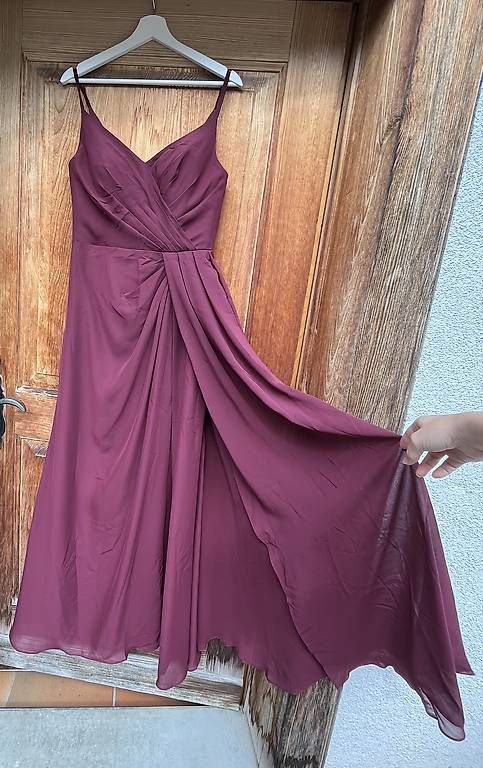 Vestiti: Schönes Bordeaux Kleid – Usato da  venduto da  2