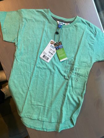 T-shirt 128 neuf fille