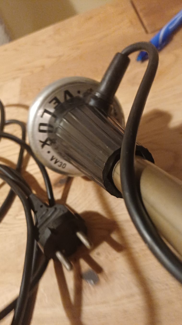 Lampade: Einzigartige Velux Industrielampe – Usato da Flawil venduto da Naphtali 6
