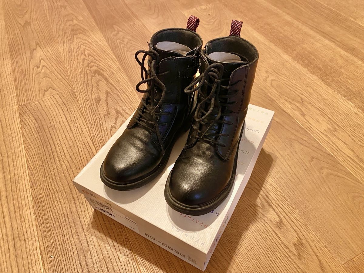 Geox Schuhe für Mädchen: Geox HALBSTIEFEL Eclair Mädchen Gr. 33 – Gebraucht aus Genthod von Tidus04