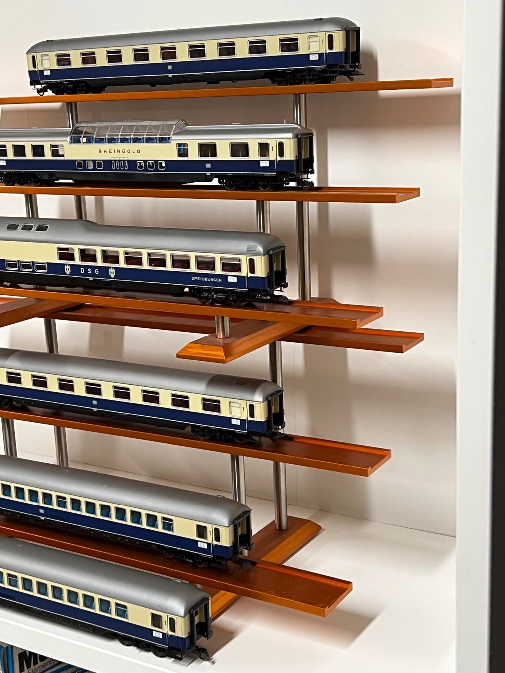 Lima Modellini di ferrovie: Lima Rheingold Wagenset  H0 DC – Usato da Neuenhof venduto da ludovicco 4