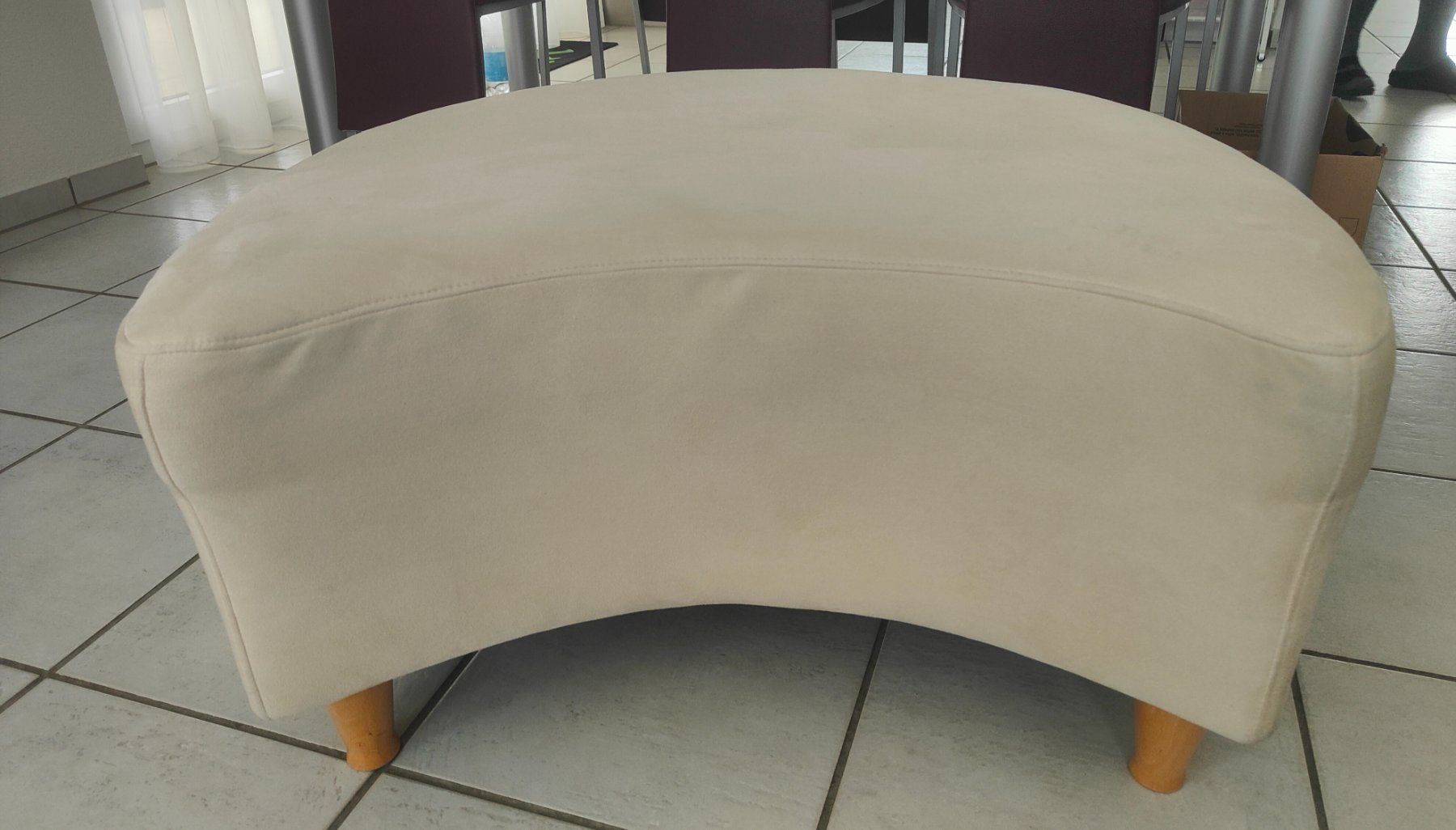 Tabourets: Bequemer Hocker beige !!!!!! – D'occasion à Flaach par Lonzo99 1
