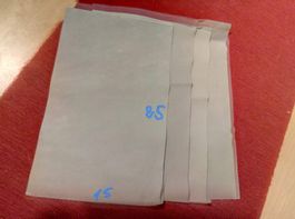 500 gr de feuilles de cuir, beige ou gris 1-2mm