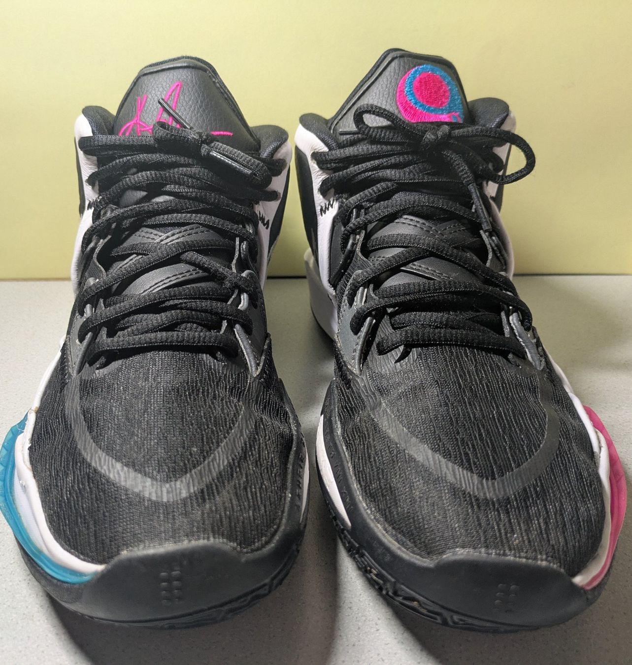 Nike Scarpe da uomo: Nike Kyrie Infinity South Beach Gr.41 – Usato da Bubikon venduto da el-ectronico 1