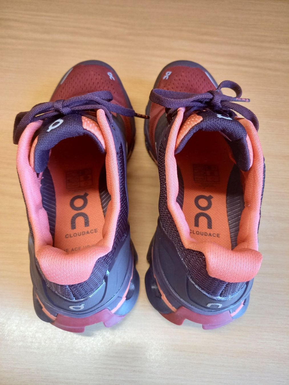 On Scarpe da donna: On Cloudace Sportschuhe – Nuovo (secondo la descrizione) da Wattwil venduto da Tat_Ald 2