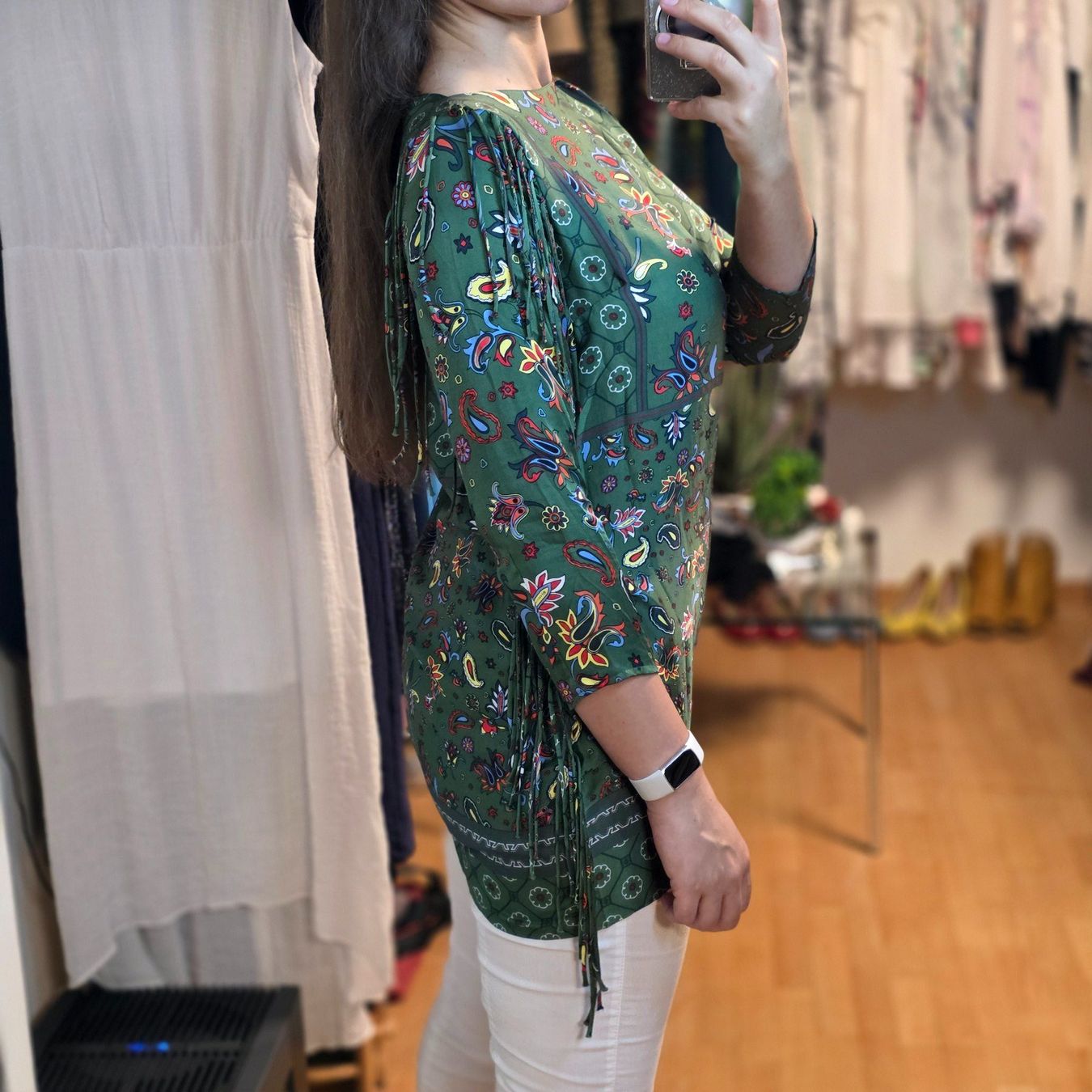 Tuniche: Grüne Tunika mit Fransen Boho Style Gr. S – Usato da Wald ZH venduto da CapLux 1