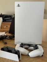 Sony PS5 + 2 manettea + 8 jeux