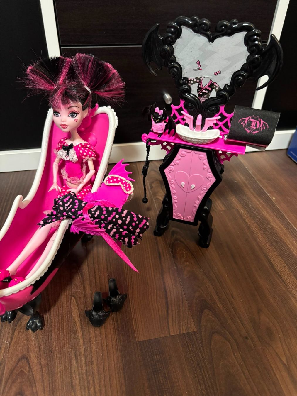 Bambole: Monster High Draculaura Badezimmer – Usato da Wynau venduto da cat011