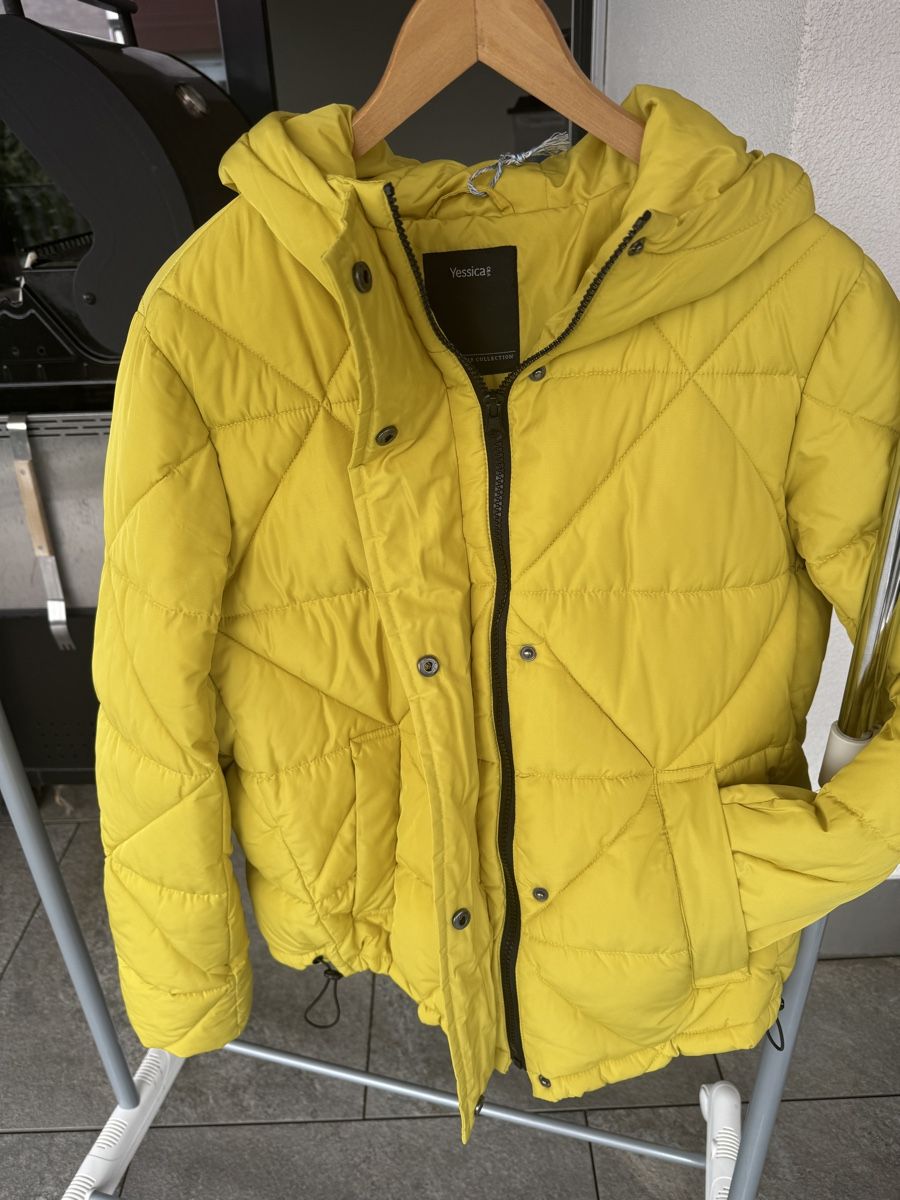 Giacche: Winterjacke yessica 38 – Usato da Männedorf venduto da Werniana 1