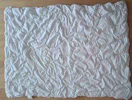 Couette blanche matelassée duvet pour enfant (120x90)