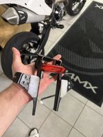 Klappbarer Supermoto Kennzeichenhalter mit Rücklicht
