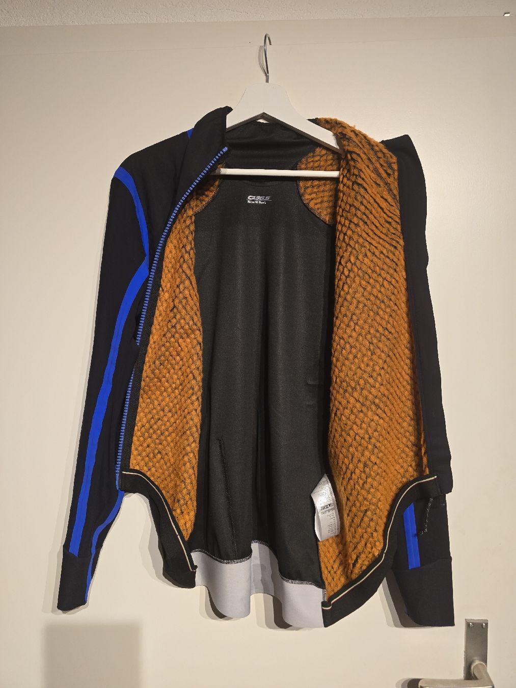 Vestes: Q36.5 Vampire Shell Jacket, Grösse L, Schwarz  – D'occasion à Degersheim par Honolulu013 4