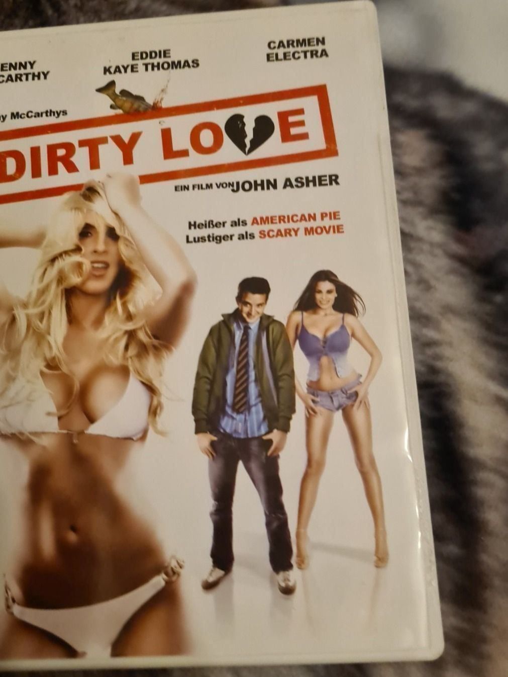 Tutti i DVDs: Dirty Love UNCUT! – Nuovo (secondo la descrizione) da Oberkirch LU venduto da ThE_CoLLecTor666