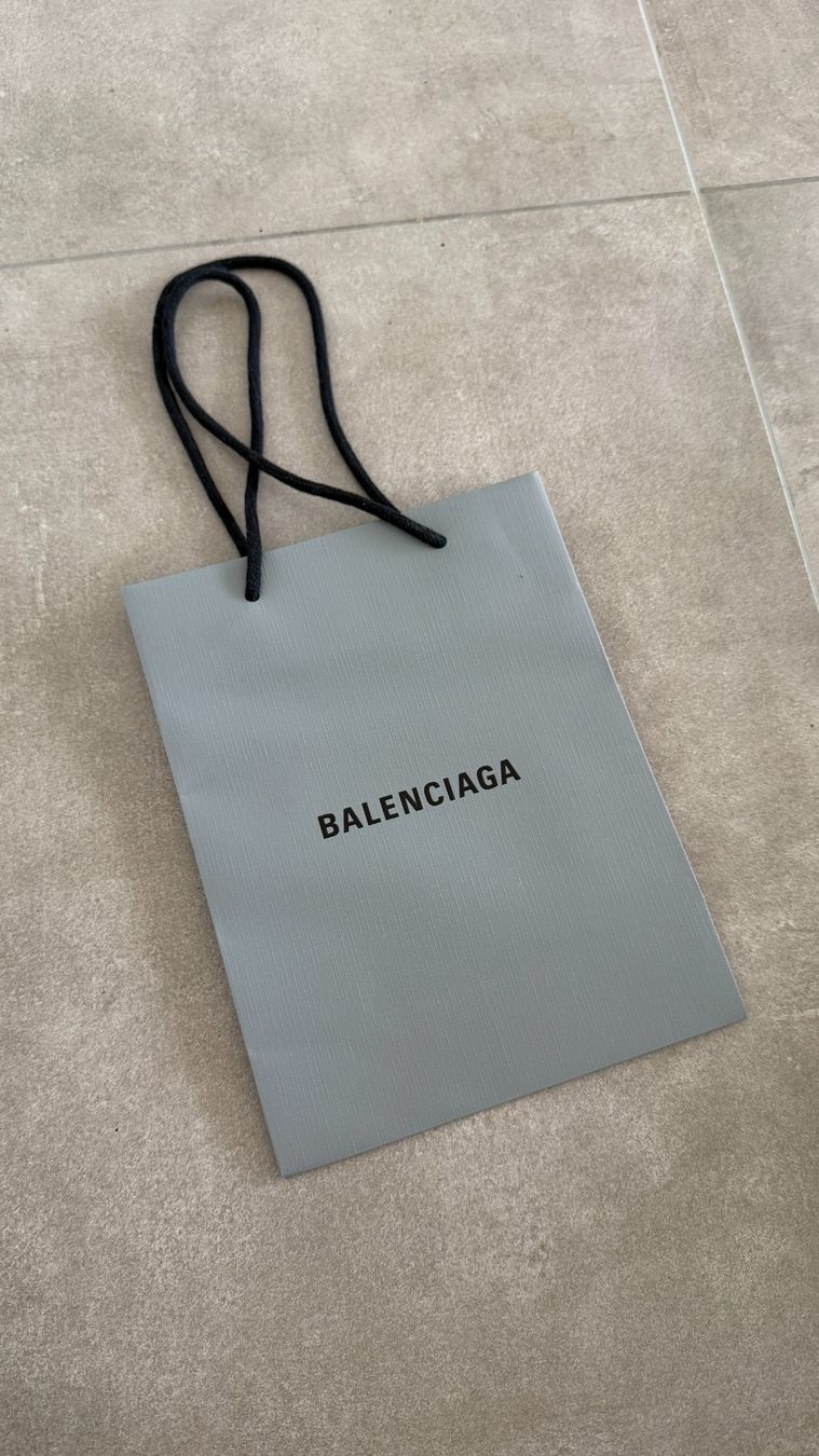 Borse: Paper bag Balenciaga – Nuovo (secondo la descrizione) da Lugano venduto da _tuttifrutti_