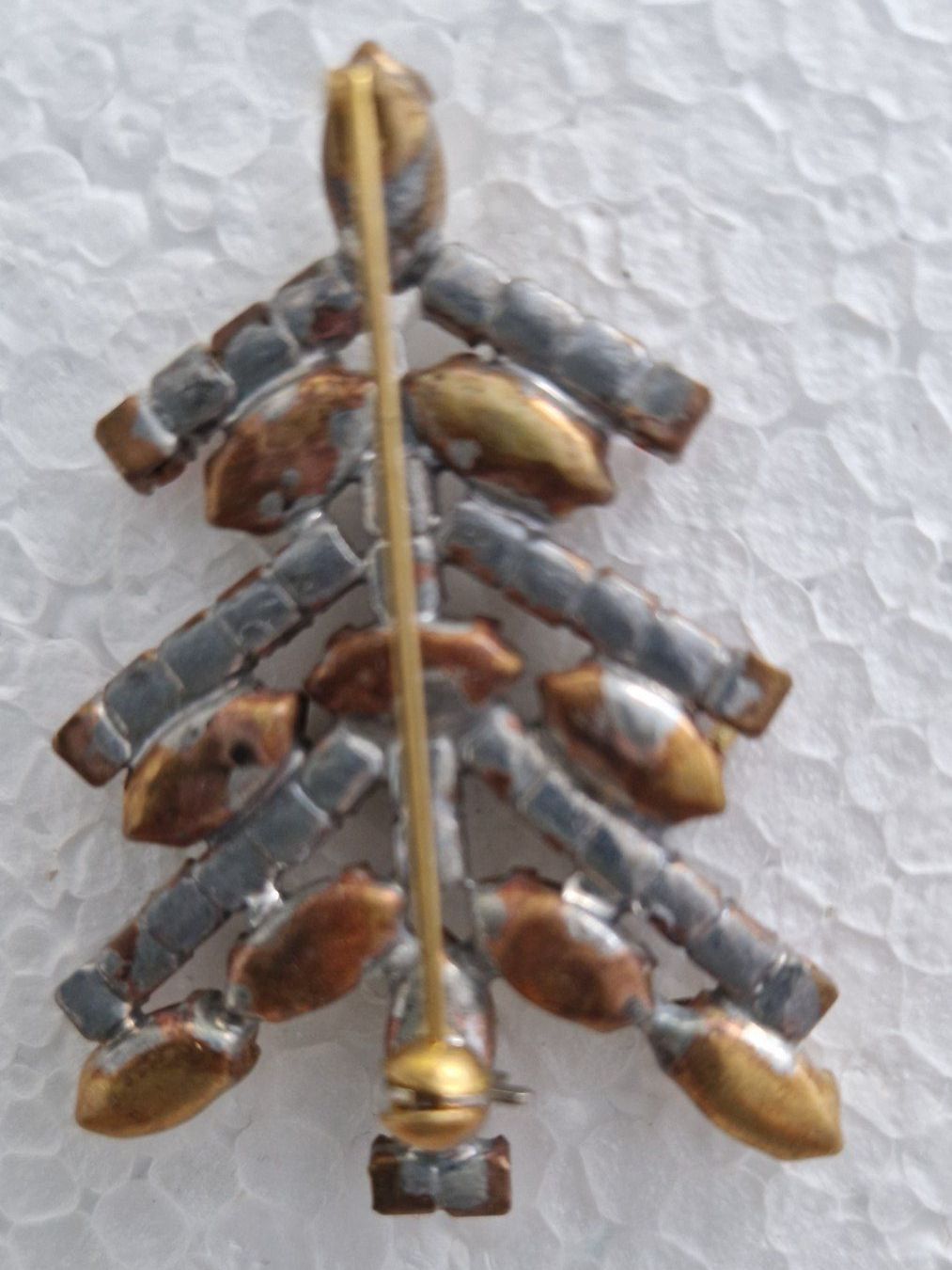 Gablonzer Broches & Aiguilles: Charmante Gablonzer Weihnachtsbrosche – D'occasion à Oberwil BL par ehrenamt 1