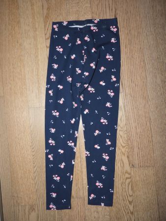 Neue blumige Leggings, Gr. 152