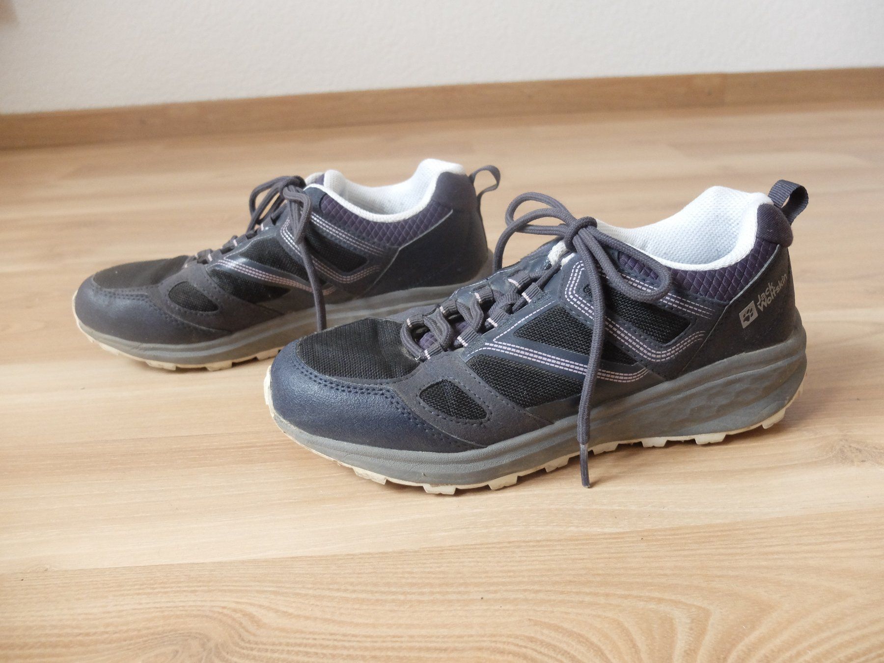 Jack Wolfskin Scarpe da donna: Jack Wolfskin baskets marche 39 // Envoi / Versand OK – Usato da Les Breuleux venduto da malice_13 1