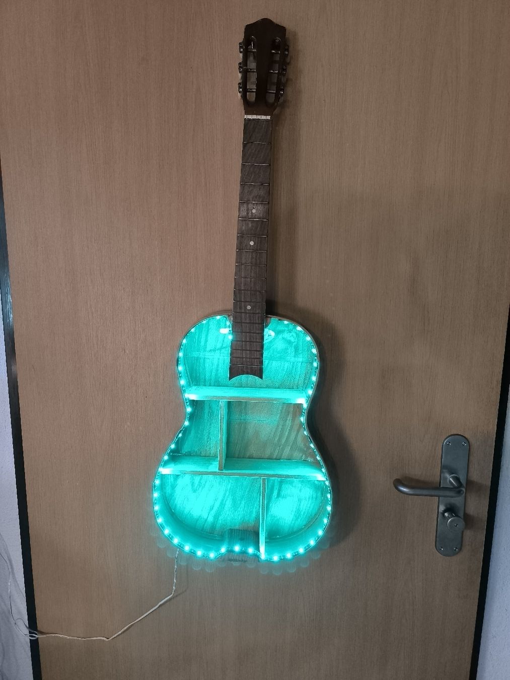 Scaffali: Gitarrenregal Selfmade – Usato da Konolfingen venduto da dom_t6m6 1