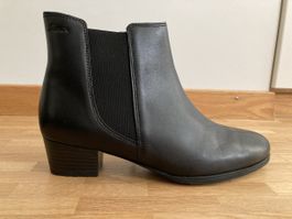 Bottines noires (cuir) T. 38 (marque: Sioux)